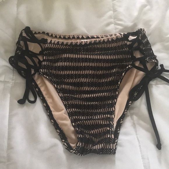 Xhilaration Other - Xhilaration swim bottoms